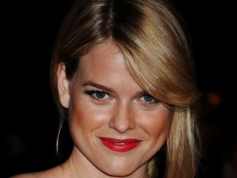 Alice Eve Wallpaper