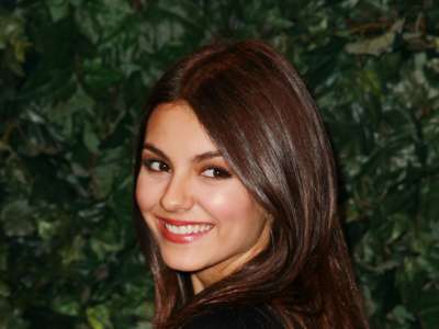 2 Victoria Justice