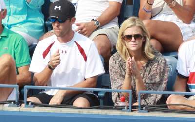 Brooklyn Decker Watching Tenis