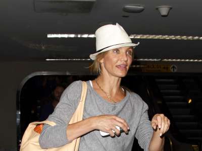 Cameron Diaz In Laguardia Airport