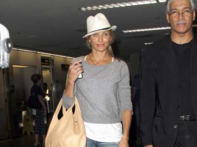 Cameron Diaz In Laguardia Airport