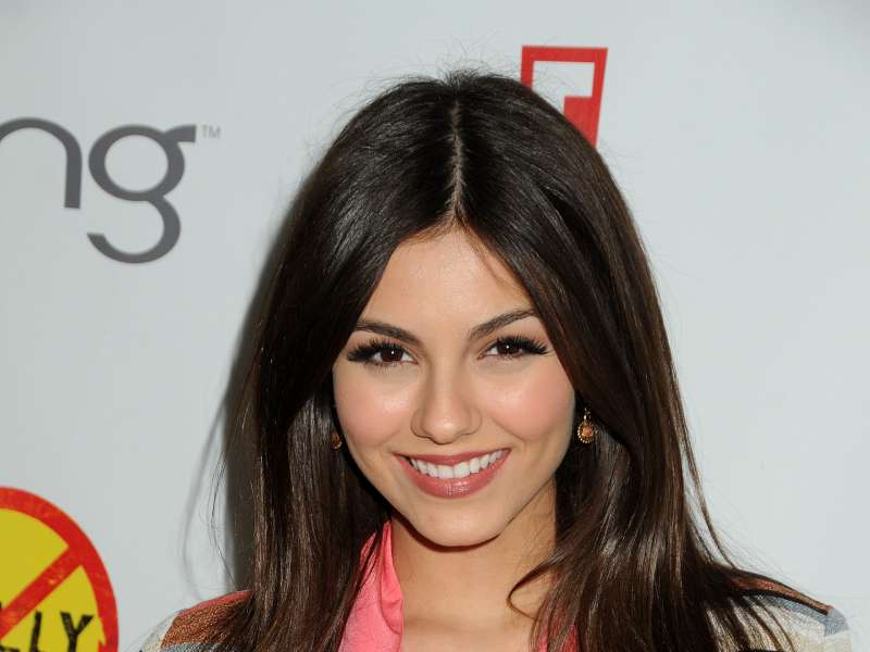 Victoria Justice At Bully Premiere In Los Angeles Wallpaper