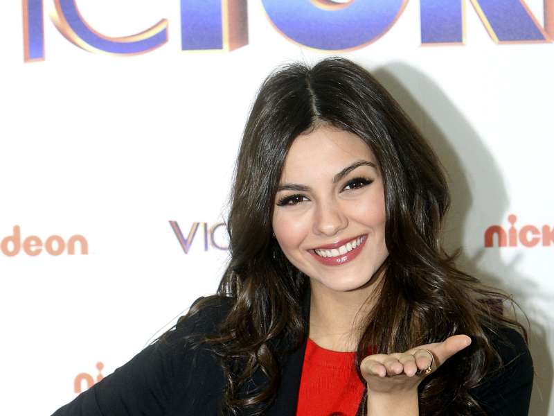 Victoria Justice In Madrid Wallpaper