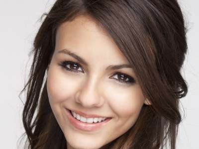 2 Victoria Justice