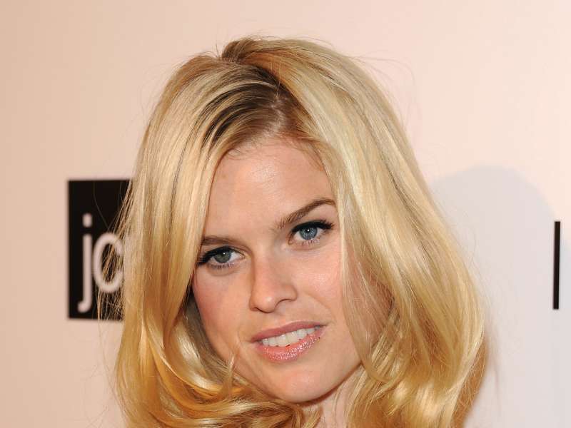 Alice Eve Wallpaper