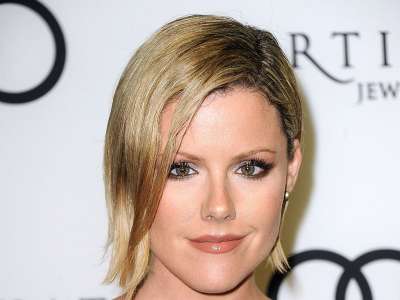 Kathleen Robertson