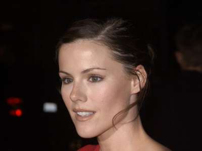 Kathleen Robertson