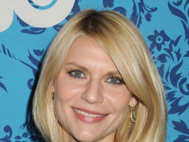 Claire Danes At Premiere Of Girls In New York City Wallpaper