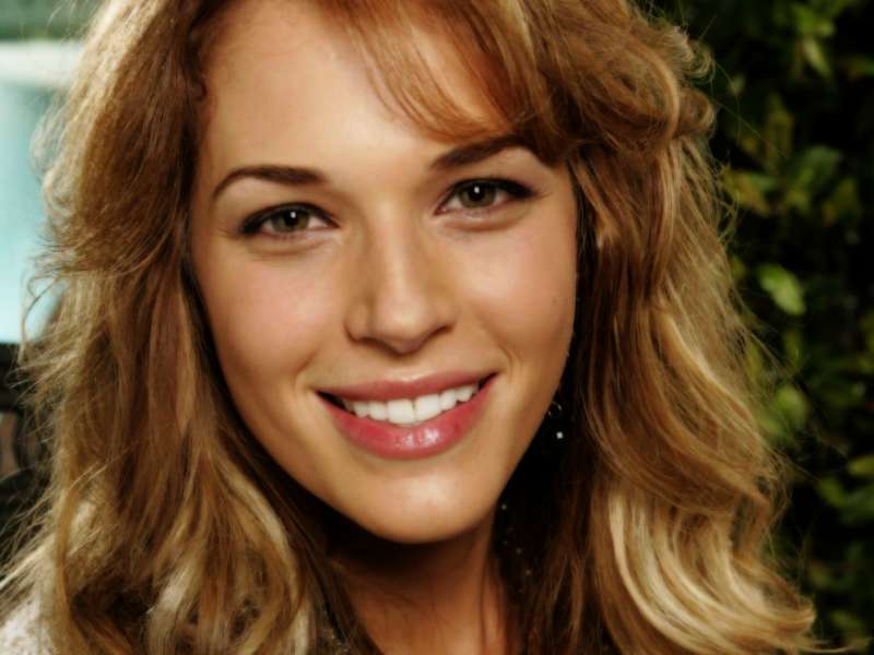 Amanda Righetti Wallpaper