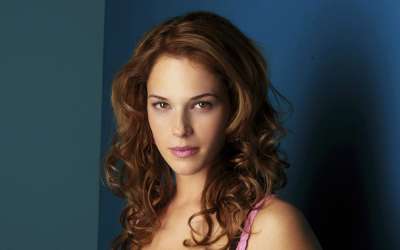 Amanda Righetti