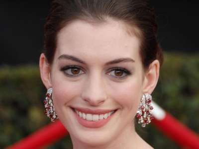 Anne Hathaway