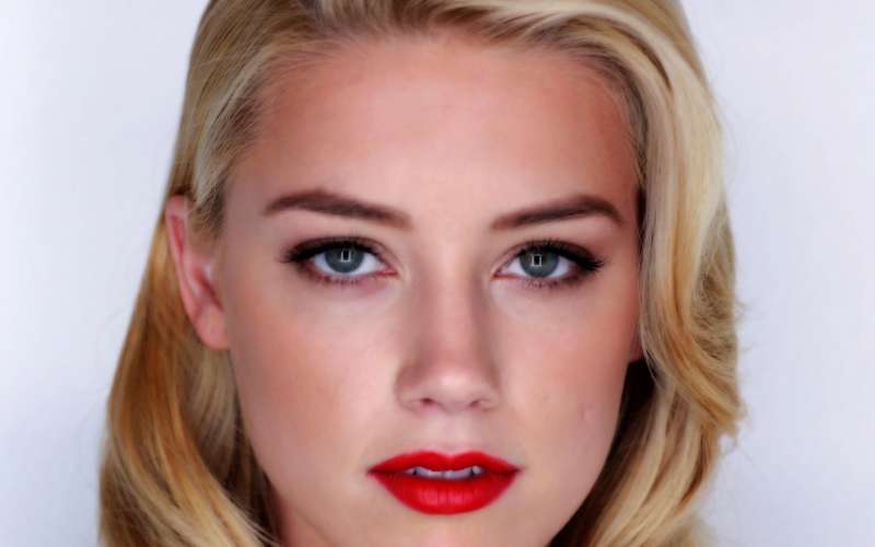 Amber Heard Wallpaper