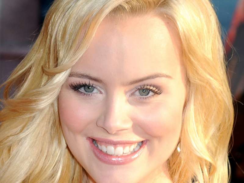 Actress Helena Mattsson Wallpaper