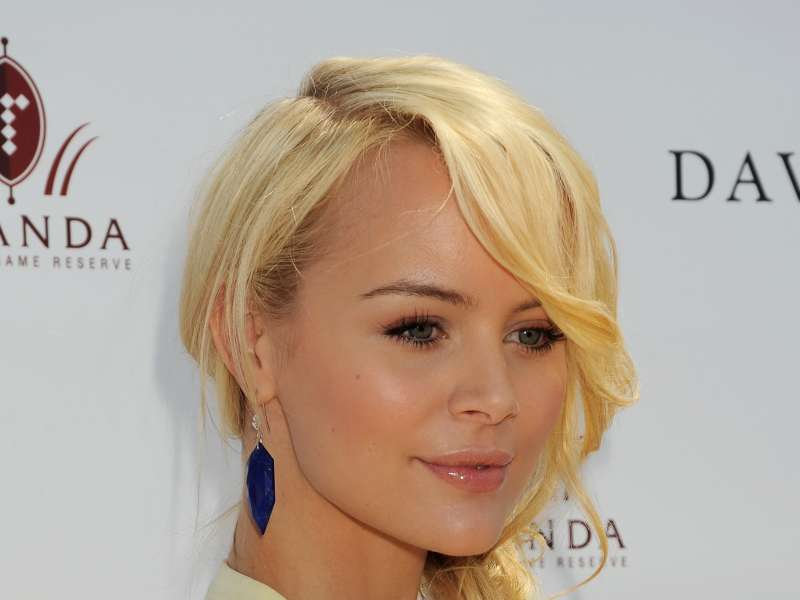 Actress Helena Mattsson Wallpaper