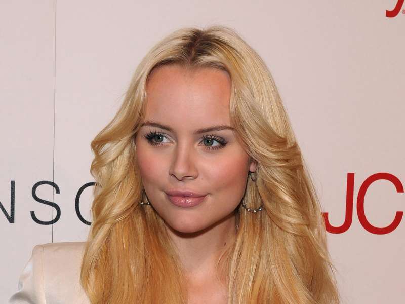 Actress Helena Mattsson Wallpaper