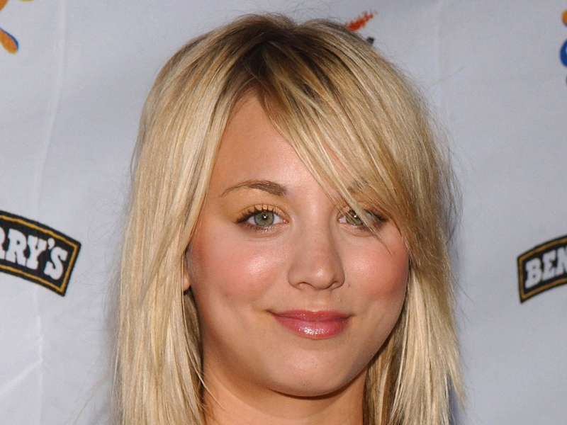 Kaley Cuoco Rock The Vote National Bus Tour Concert In Hollywood Wallpaper