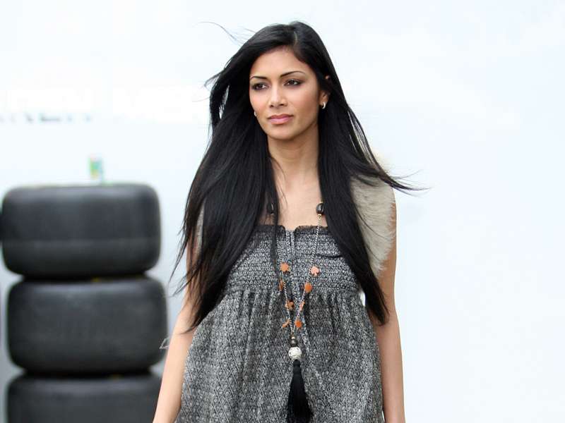 Nicole Scherzinger On Australian Gp Wallpaper