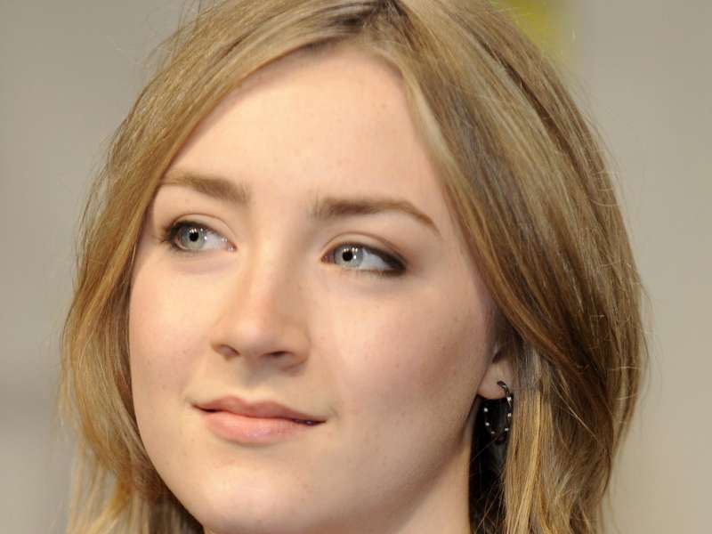 Saoirse Ronan Wallpaper