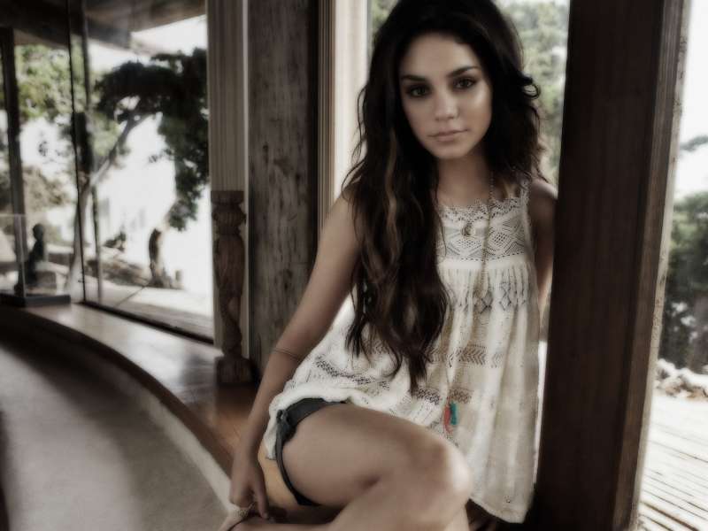 Vanessa Hudgens Wallpaper