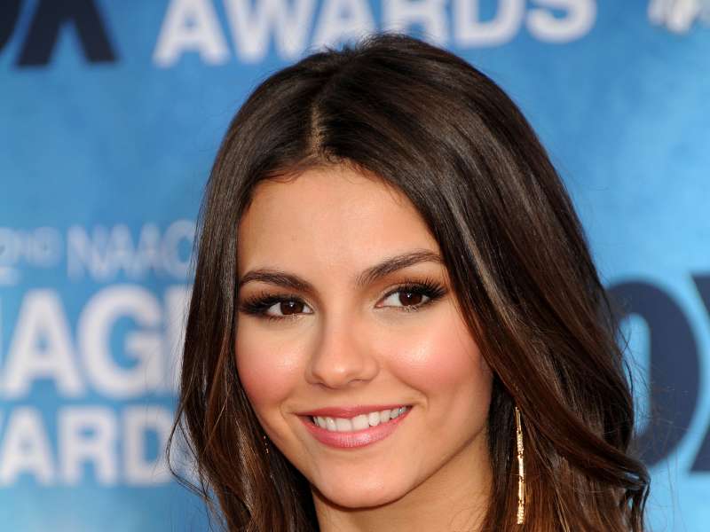 Victoria Justice Wallpaper