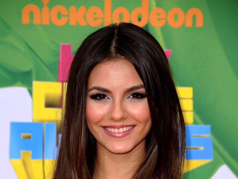 Victoria Justice Wallpaper