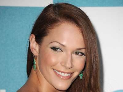 2 Amanda Righetti