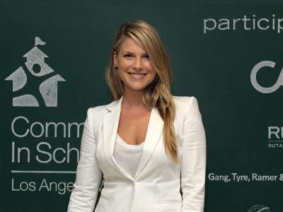 Ali Larter School Life Fundraiser