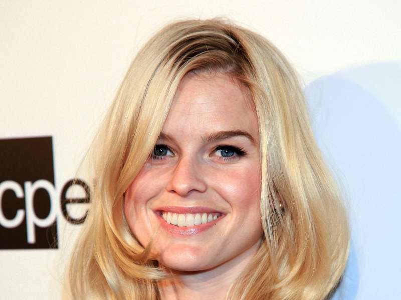 Alice Eve Wallpaper