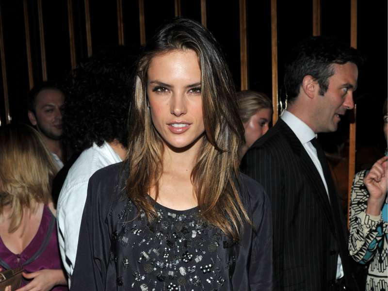 Alessandra Ambrosio Hangover Wallpaper