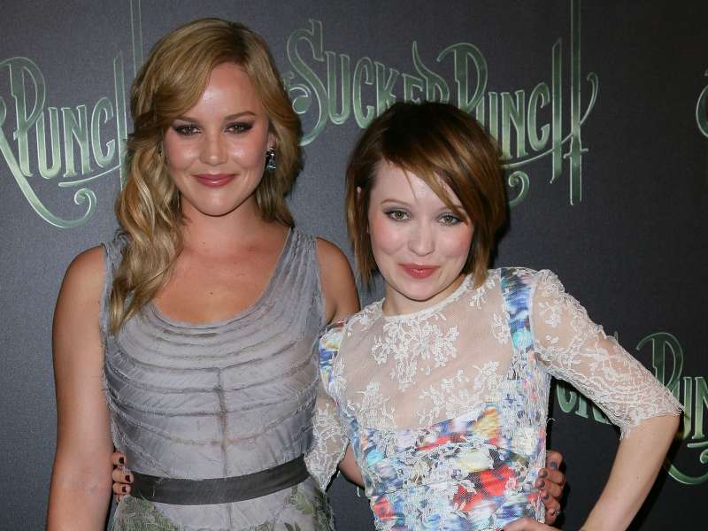 Abbie Cornish On Australian Suckerpunch Premiere Wallpaper