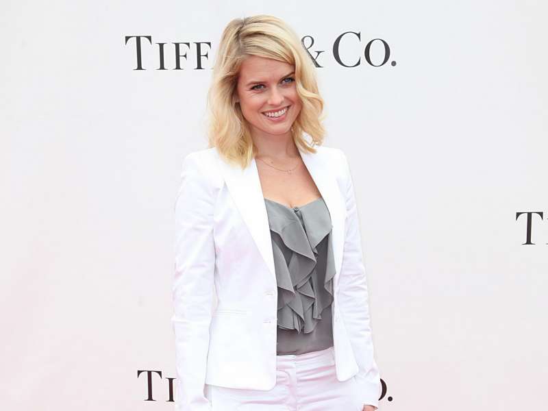 2 Alice Eve Wallpaper