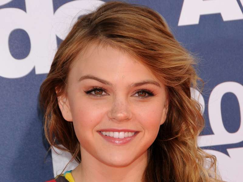 Aimee Teegarden Wallpaper