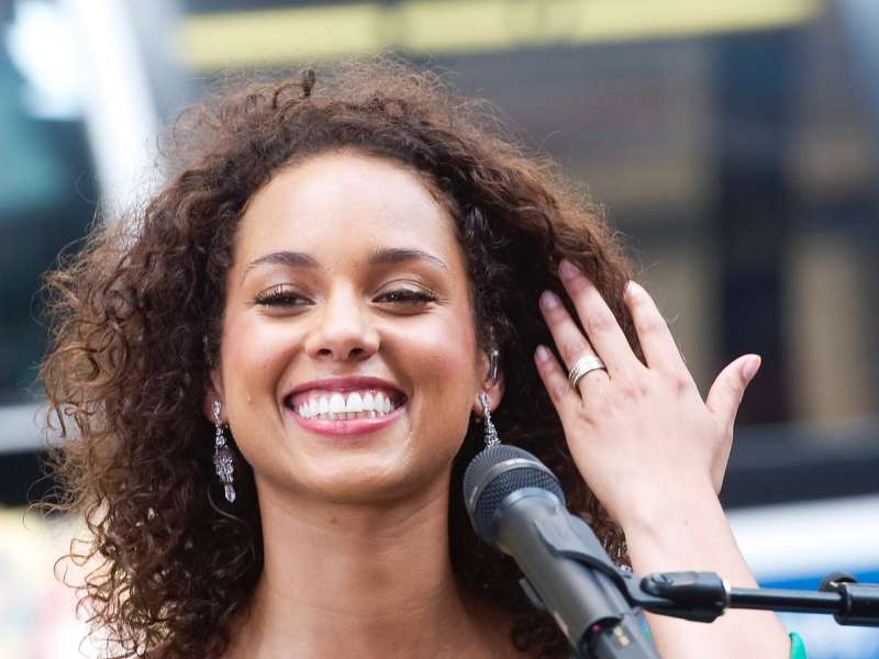 Alicia Keys At ABC Good Morning America Wallpaper