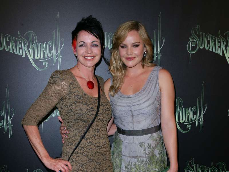 Abbie Cornish On Australian Suckerpunch Premiere Wallpaper