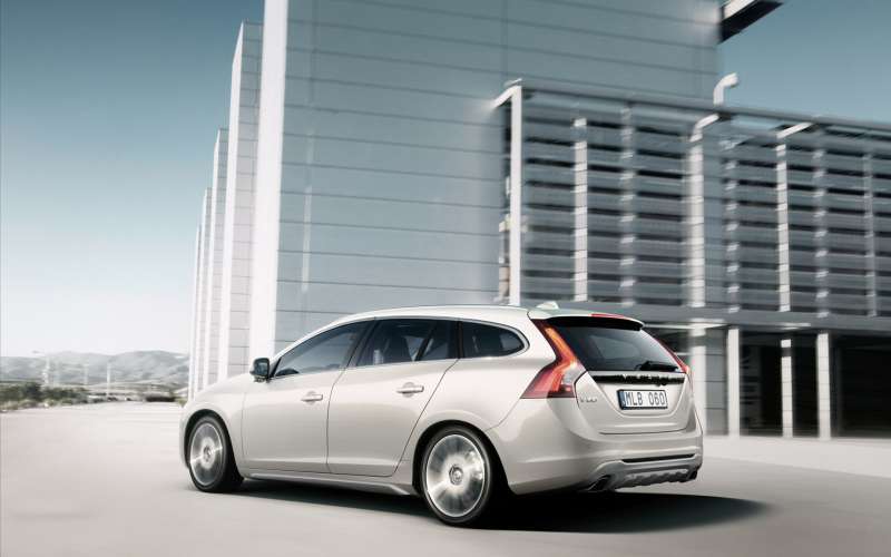 Volvo V60 Wallpaper