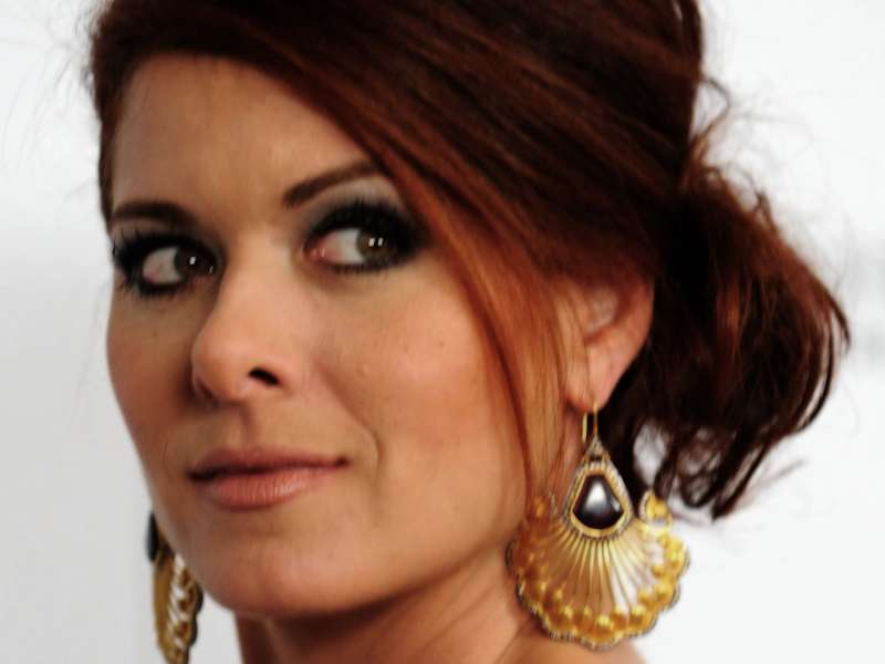 Debra Messing Wallpaper