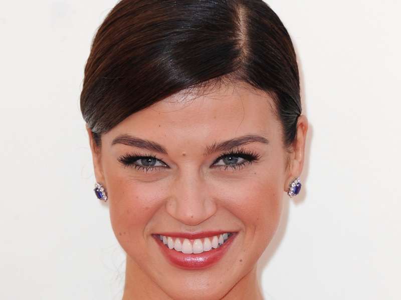 Adrianne Palicki On Emmy Awards Wallpaper