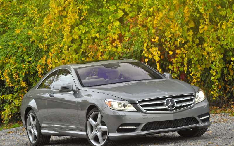 Mercedes Benz CL550 4MATIC1 Wallpaper