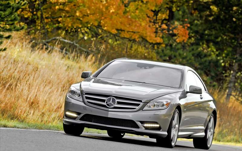 Mercedes Benz CL550 4MATIC1 Wallpaper