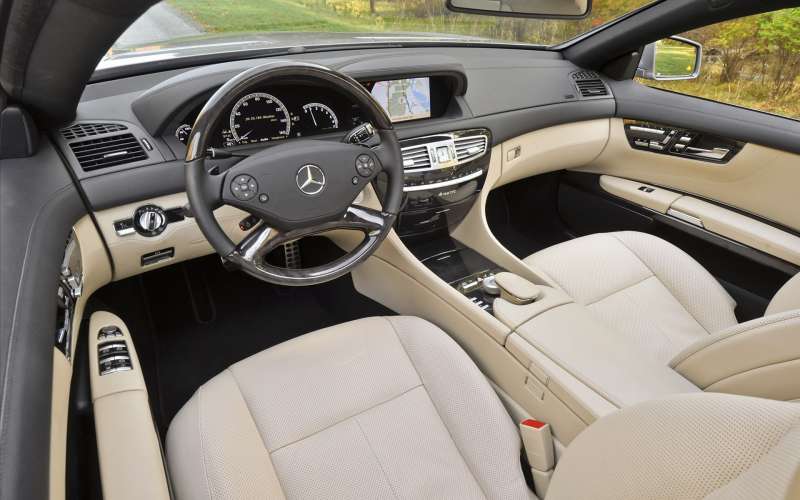 Mercedes Benz CL550 4MATIC1 Wallpaper