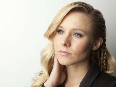 Kristen Bell At CA Portrait Shoot In NYC