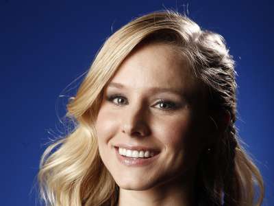 Kristen Bell At CA Portrait Shoot In NYC