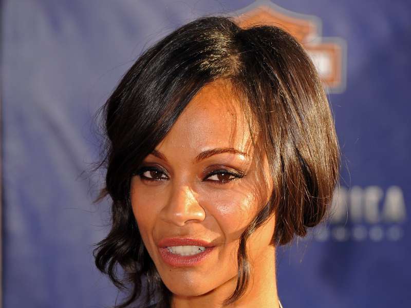 Zoe Saldana Premier Of Captain America Wallpaper