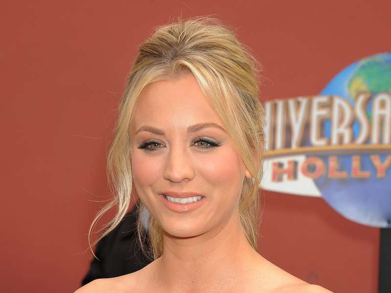 Kaley Cuoco LA Premiere Wallpaper