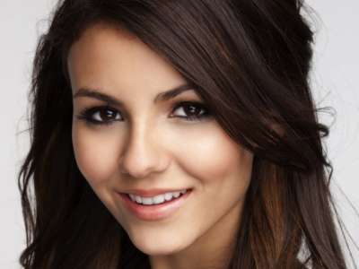 2 Victoria Justice