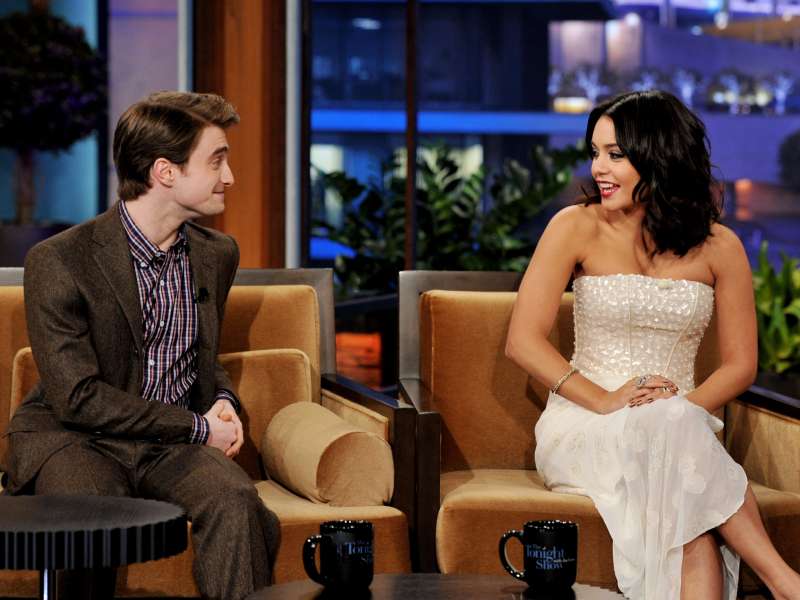 Vanessa Hudgens At Tonight Show With Jay Leno Wallpaper